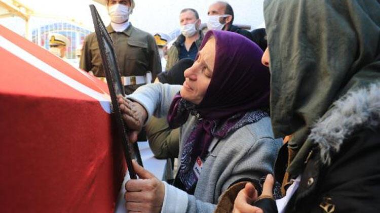 Fırat Kalkanı bölgesinde şehit olan asker, Samsun'da toprağa verildi